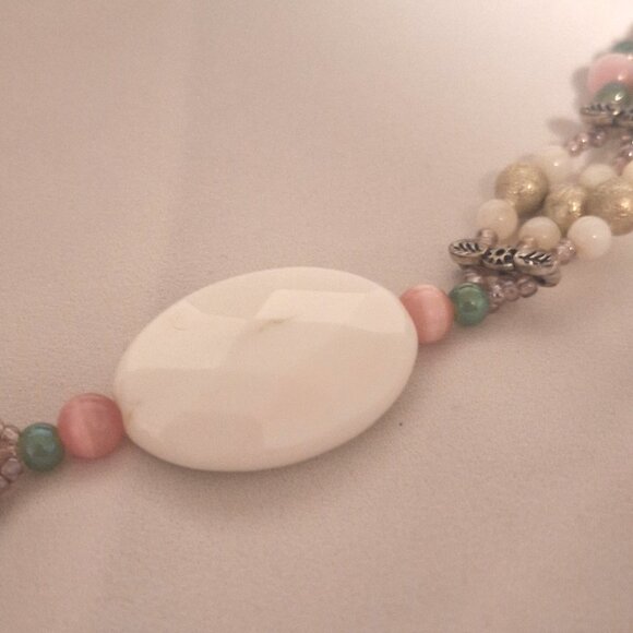 Artisan Beaded 3 Strand White Gemstone Iridescent Glass Pink Cats Eye Bracelet - Picture 2 of 5